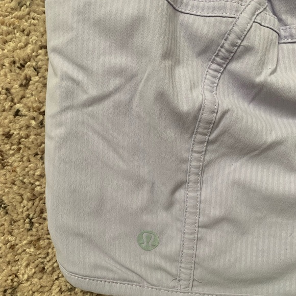Lululemon Tracker IV shorts - Picture 3 of 6